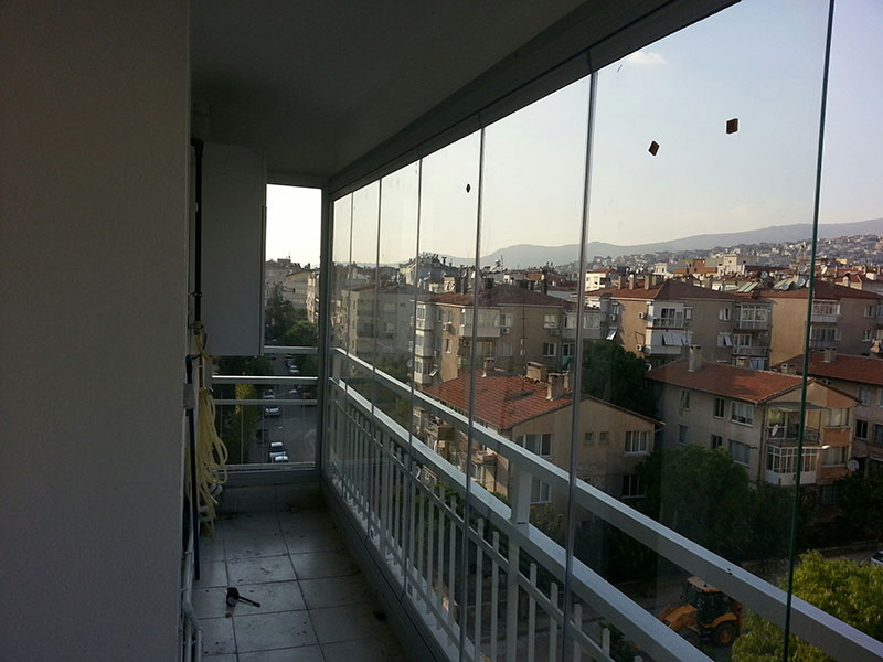 İzmir Cam Balkon